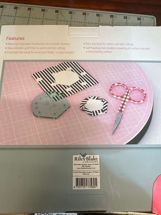 10” rotating cutting mat Sue Daley Bernina Jeff Sewing Machine Tools Supplies Accessories