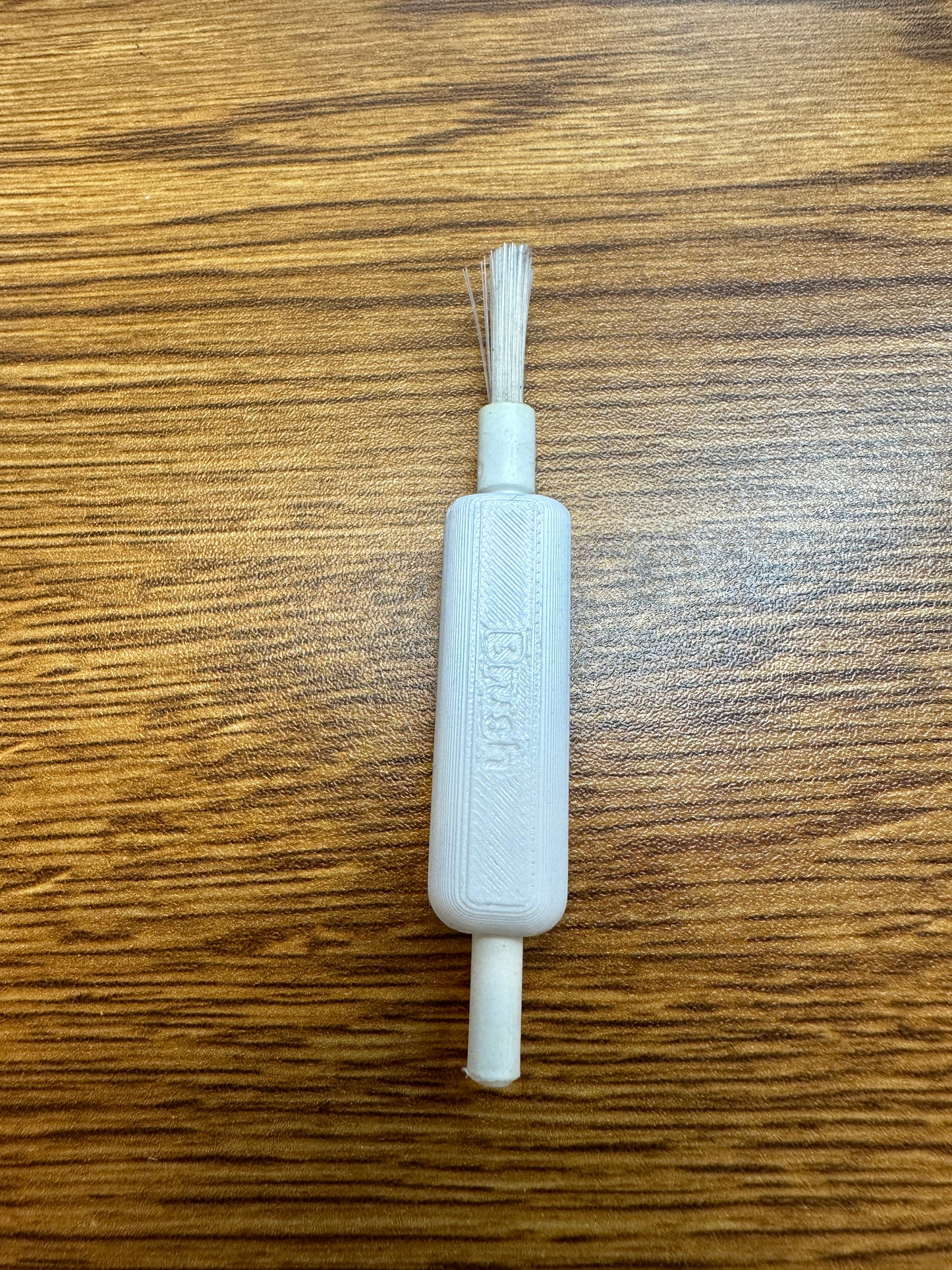 .Brush holder stick-on
