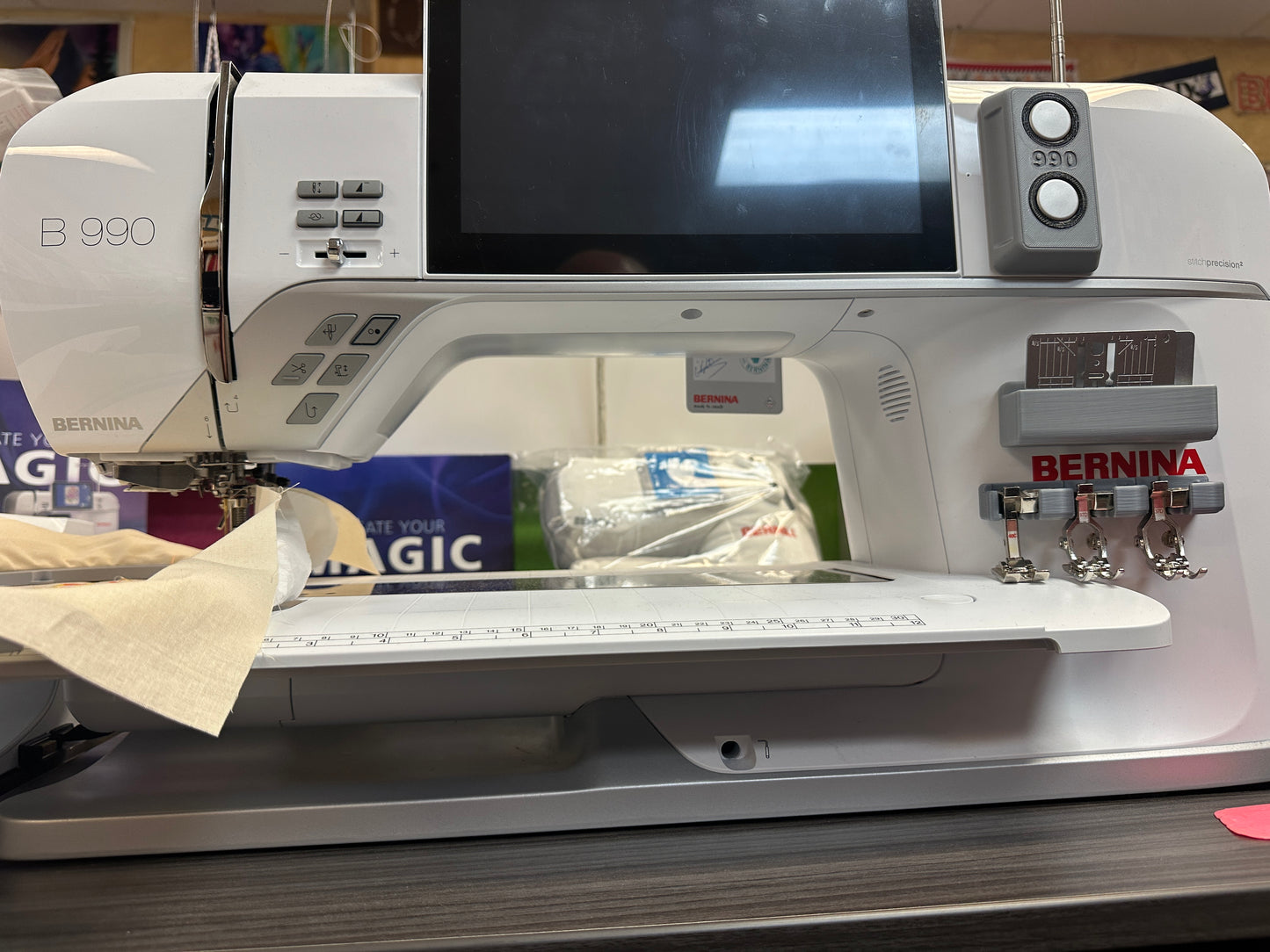 990 foot rack fits three C or D feet Bernina Jeff Sewing Machine Supplies Colorado