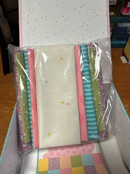 Banner Hoppy to Meet You 12.5 by 15.5 box kit Bernina Jeff Sewing Machine Tools Supplies Accessories