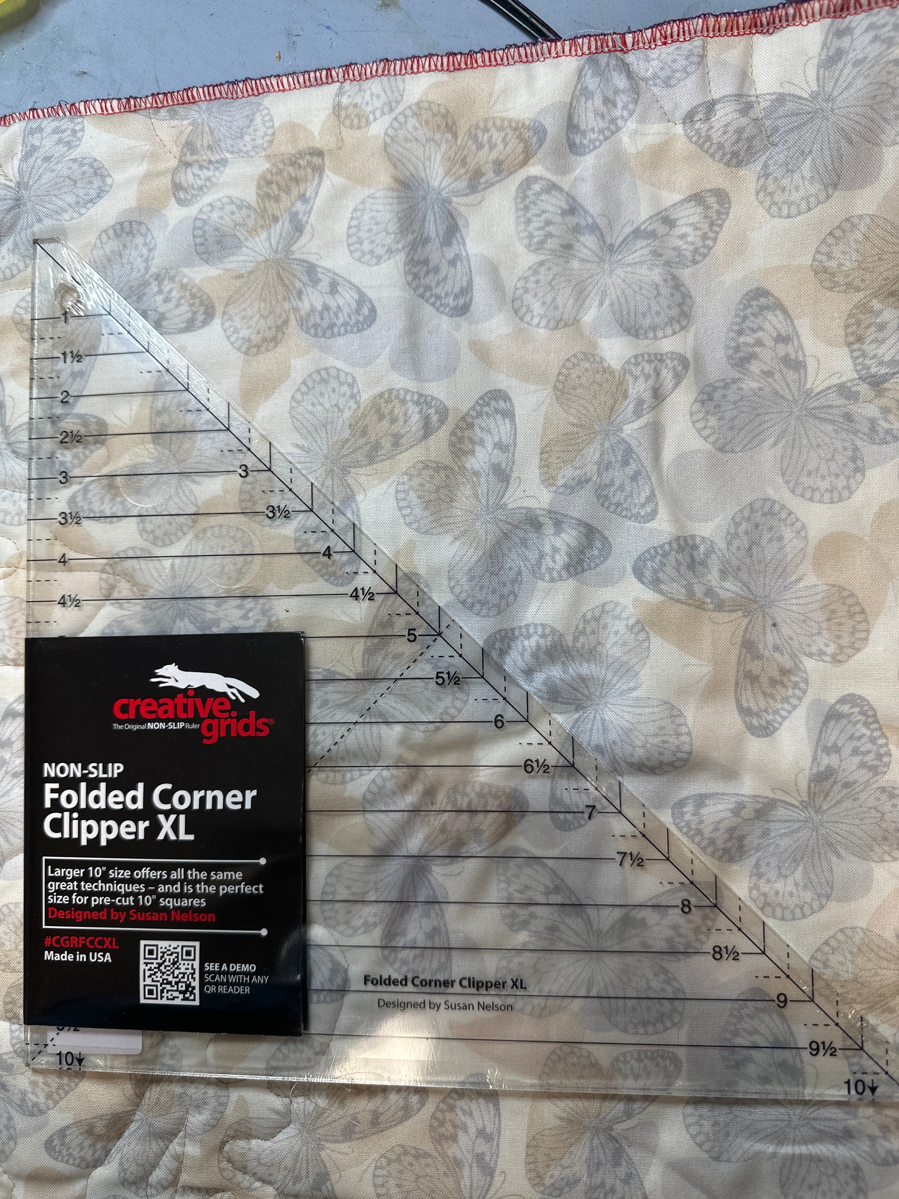 Culapaper Rular Tools XL Folded corner Clipper x-Large ruler half square triangle tool ...