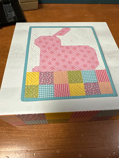 Banner Hoppy to Meet You 12.5 by 15.5 box kit Bernina Jeff Sewing Machine Tools Supplies Accessories