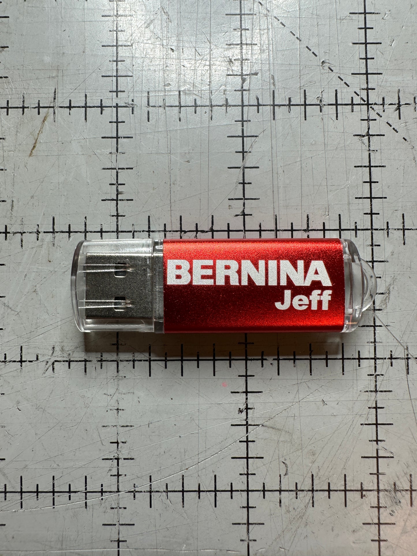 USB drive small capacity for embroidery sewing machines 4GB formatted to FAT32 BERNINA Jeff logo