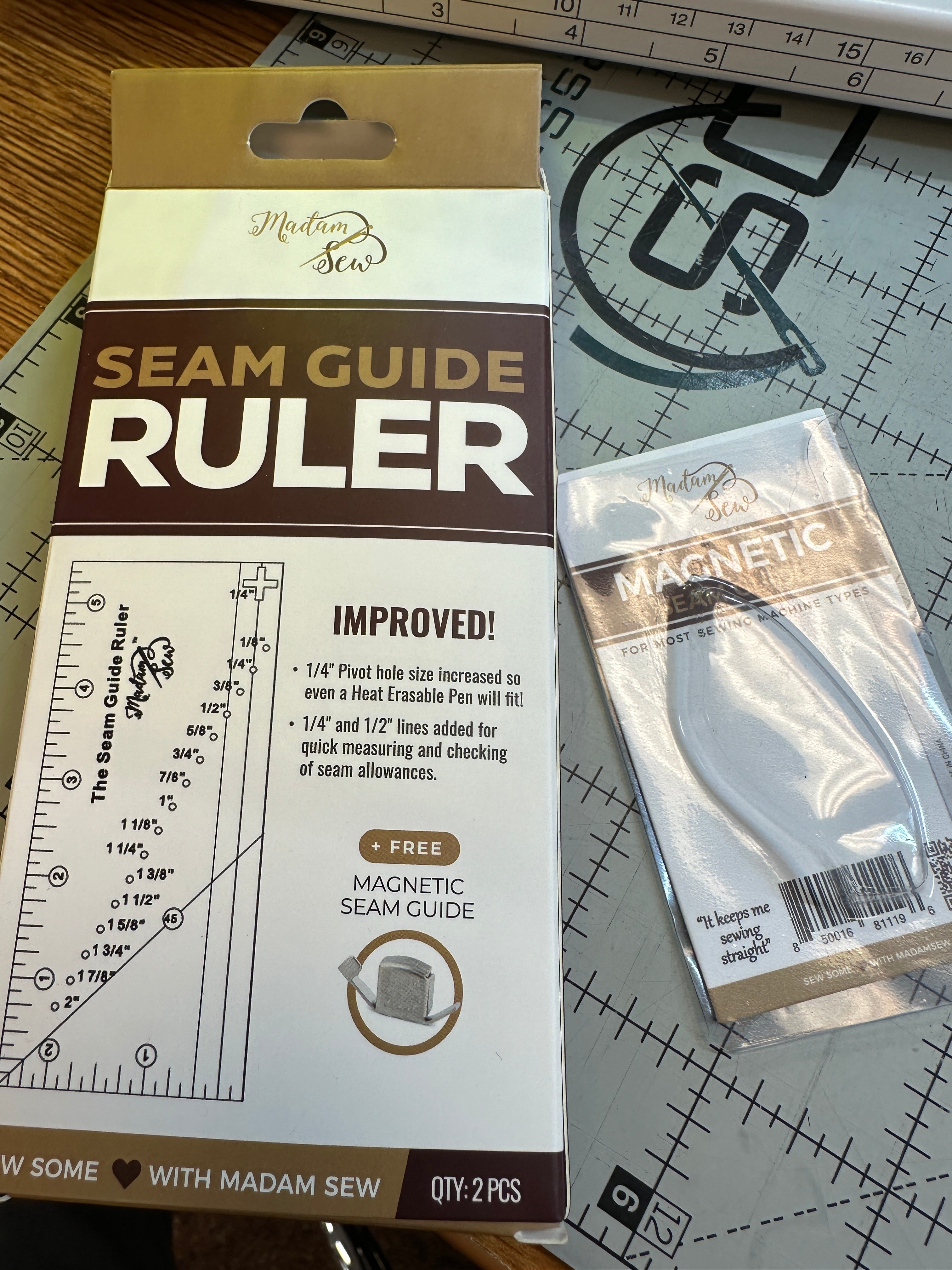 Seam Guide ruler with magnet – Bernina Jeff