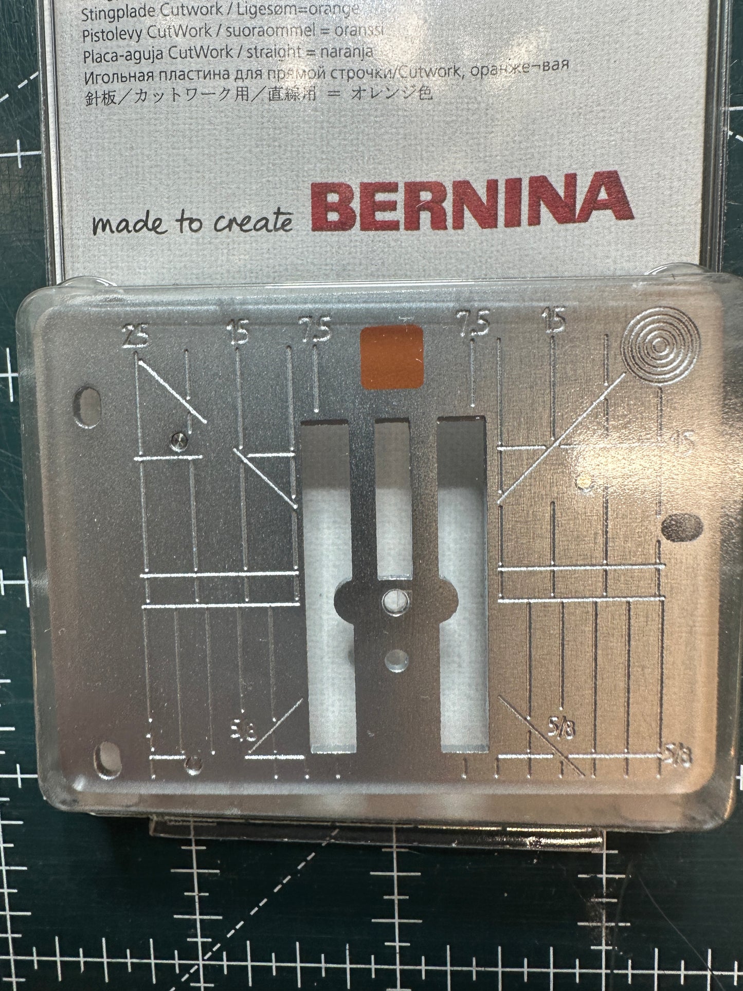 Straight stitch plate Bernina fits 790 770 780 765 750 740 710 590 580 570 480