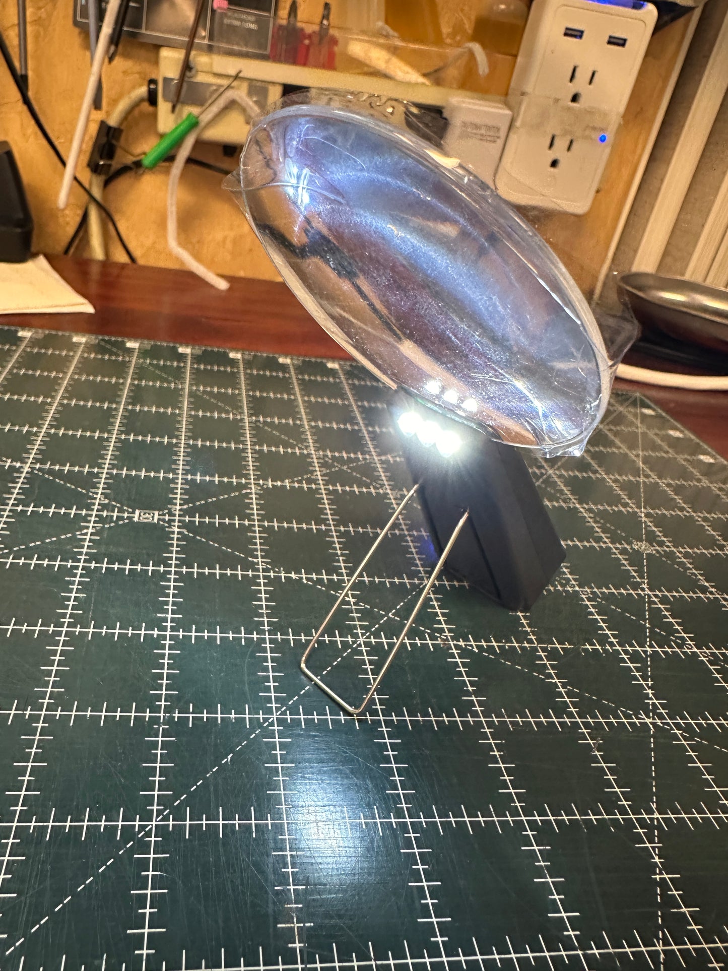 LED Magnifying 3X tool