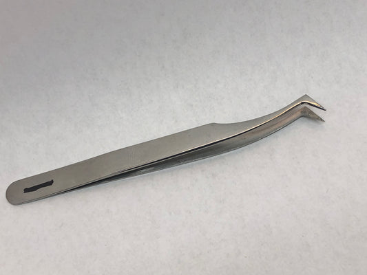 Perfect tweezers off-set head holds tight to threads